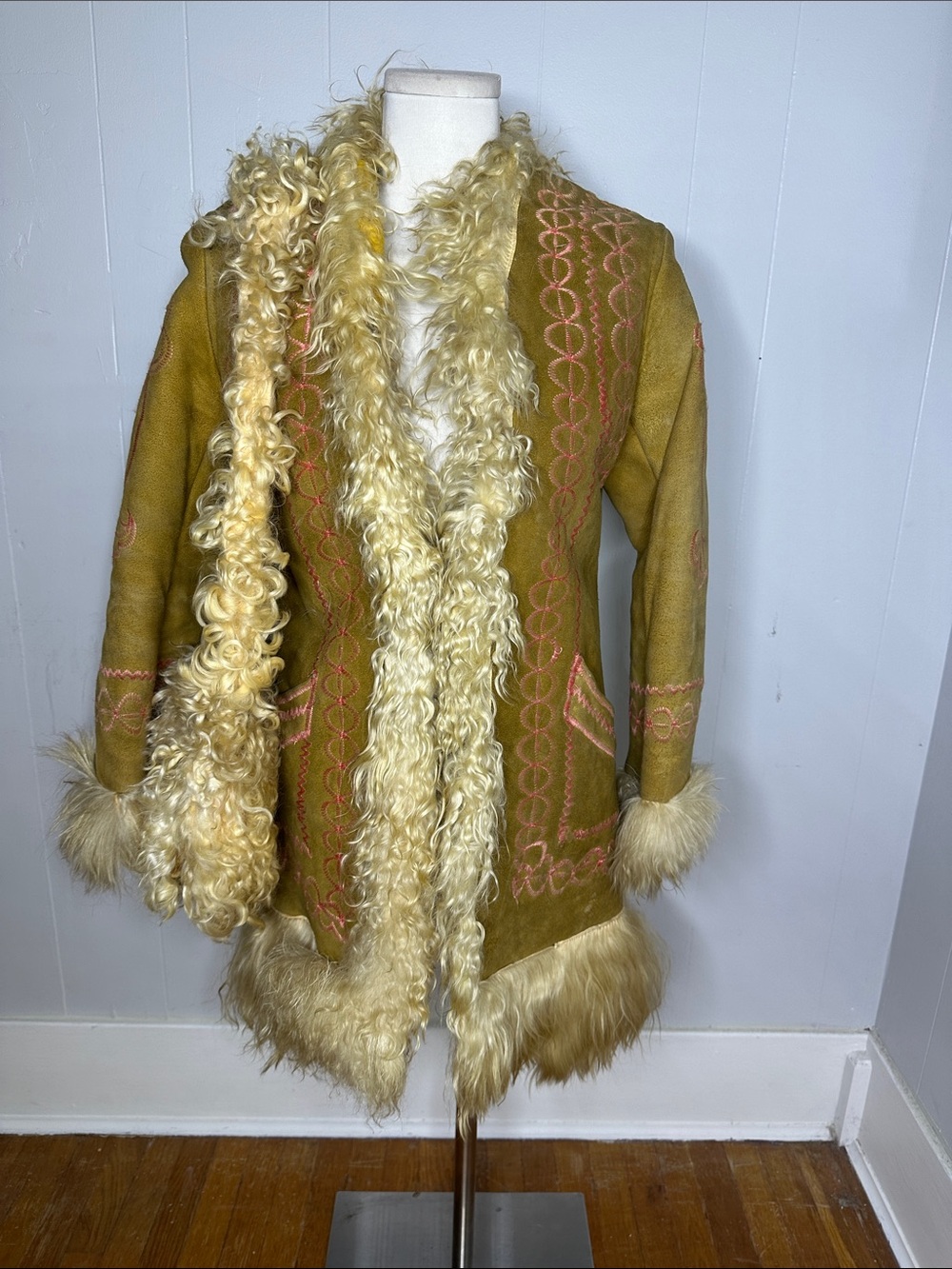 Vintage 60s Hippy Boho Penny Lane Lamb Fur Coat With Bag